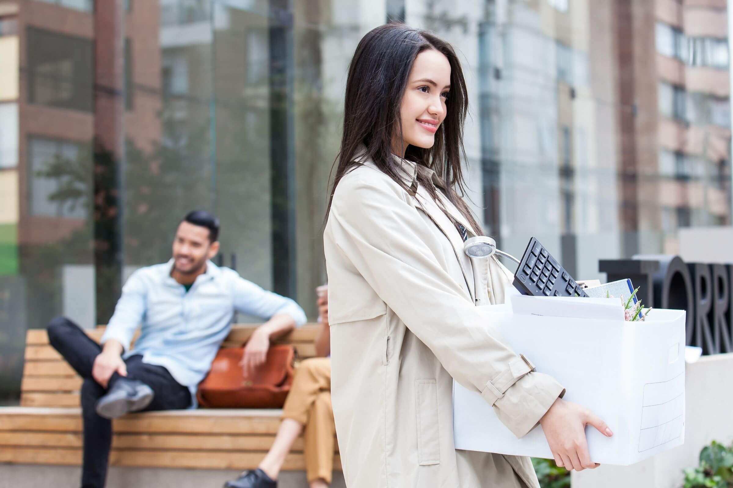 Leaving Presents for Colleagues: How Companies Get It Right